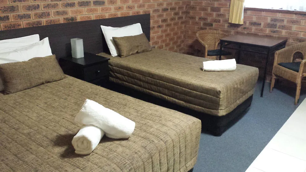 Gold Coast Airport Motel - Only 300 Meters To Airport Terminal  Gold Coast