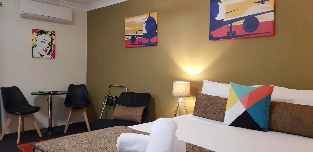 Gold Coast Airport Motel - Only 300 Meters To Airport Terminal