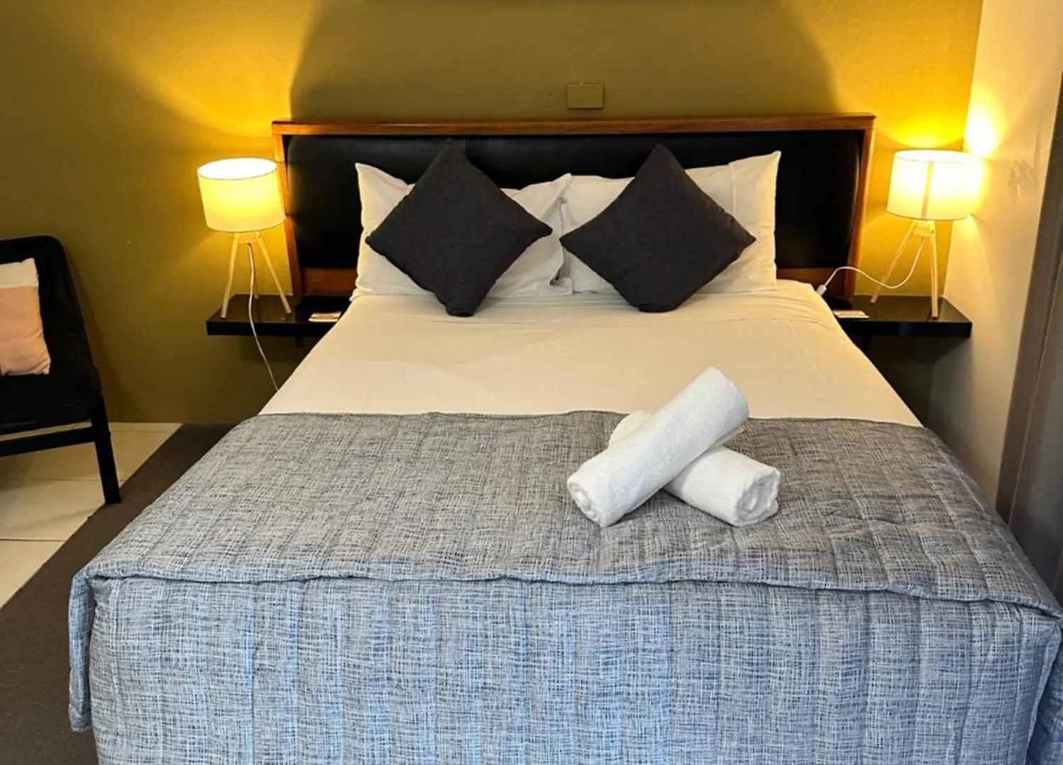 Gold Coast Airport Motel - Only 300 Meters To Airport Terminal 3*, Голд-Кост
