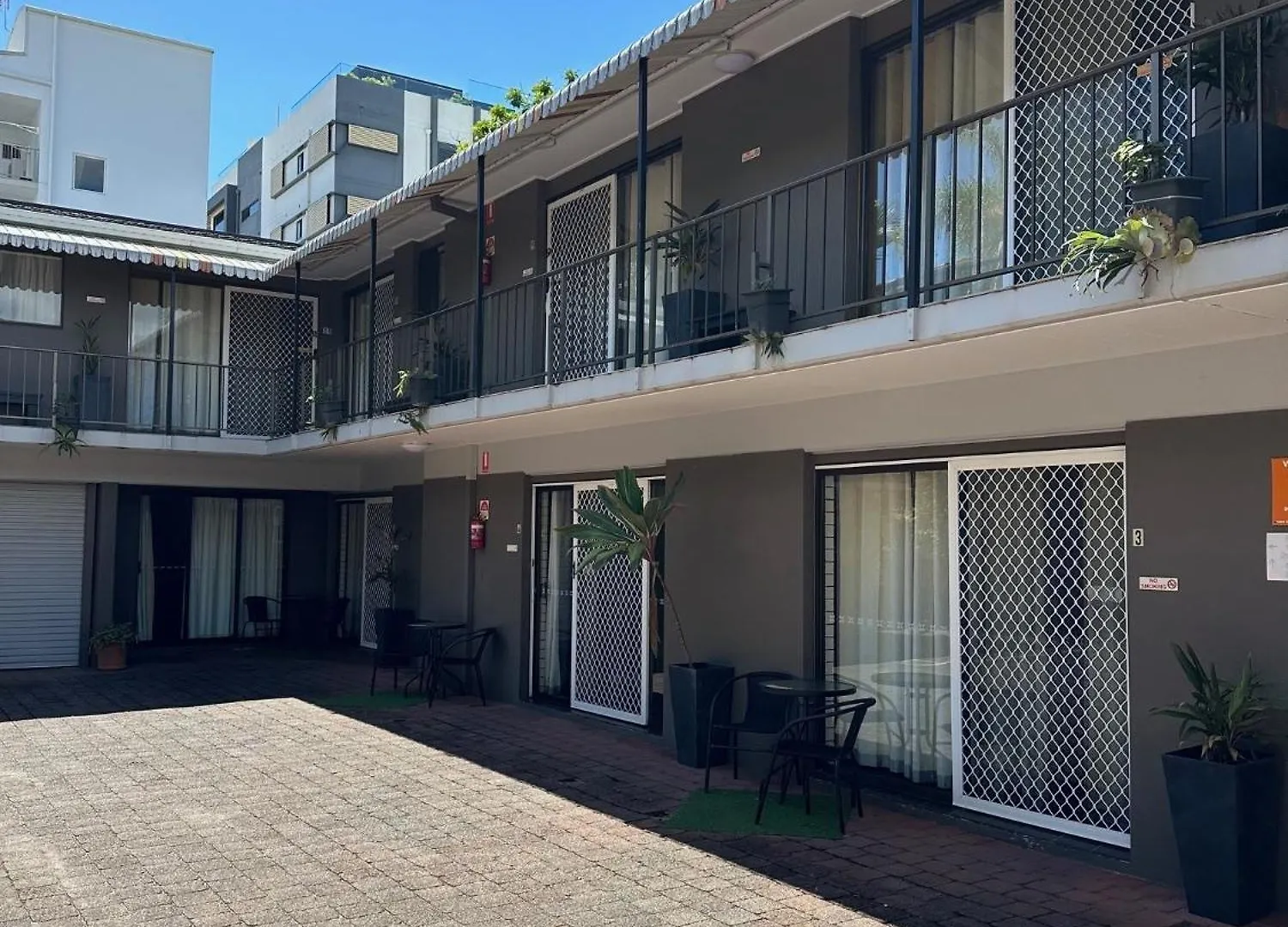 Gold Coast Airport Motel - Only 300 Meters To Airport Terminal