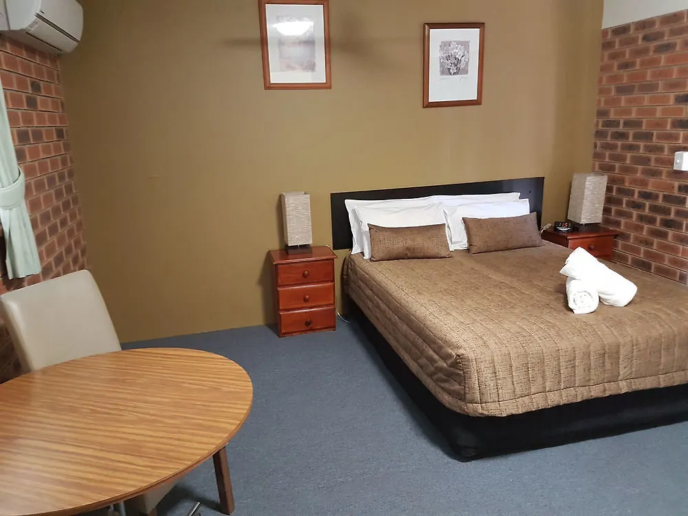 Gold Coast Airport Motel - Only 300 Meters To Airport Terminal