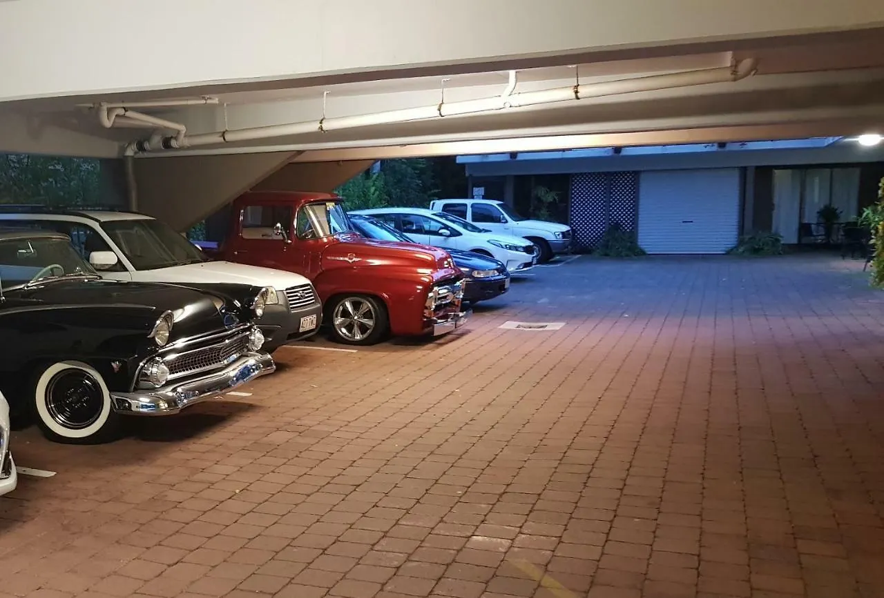 Gold Coast Airport Motel - Only 300 Meters To Airport Terminal Голд-Кост